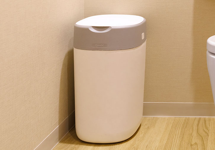 Diaper waste bin