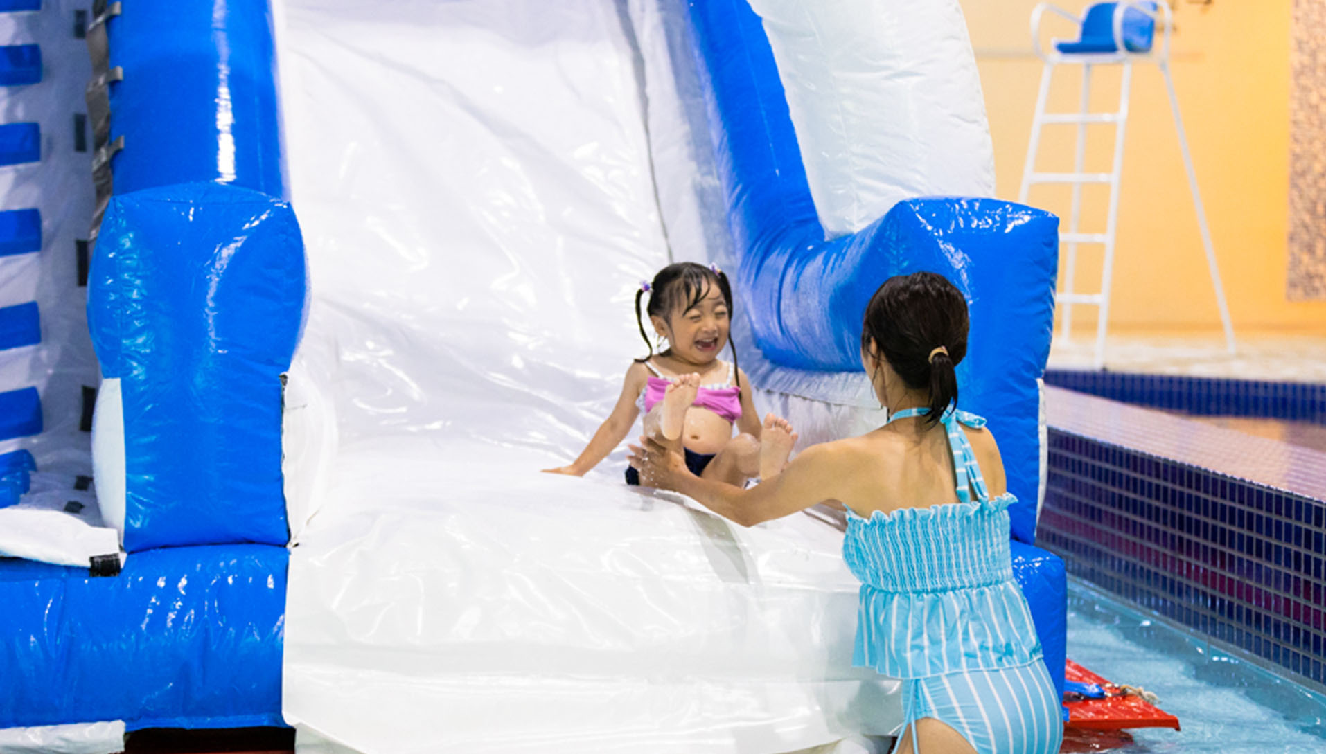 Image of a flowing swimming pool